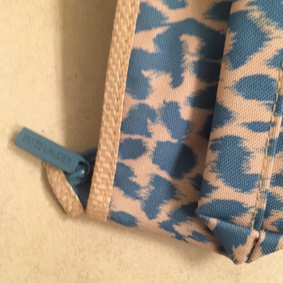 Estée Lauder cosmetic bag set - Picture 3 of 3